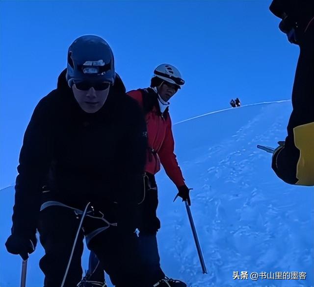 驴友坠崖身亡后续：偷登未开放区，摔倒后绝望呼救，知情人曝真相