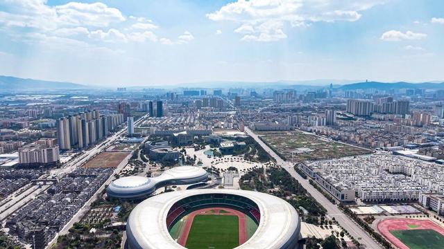 云南省下一个“昆明”，不是红河也不是玉溪，而是这座低调的城市
