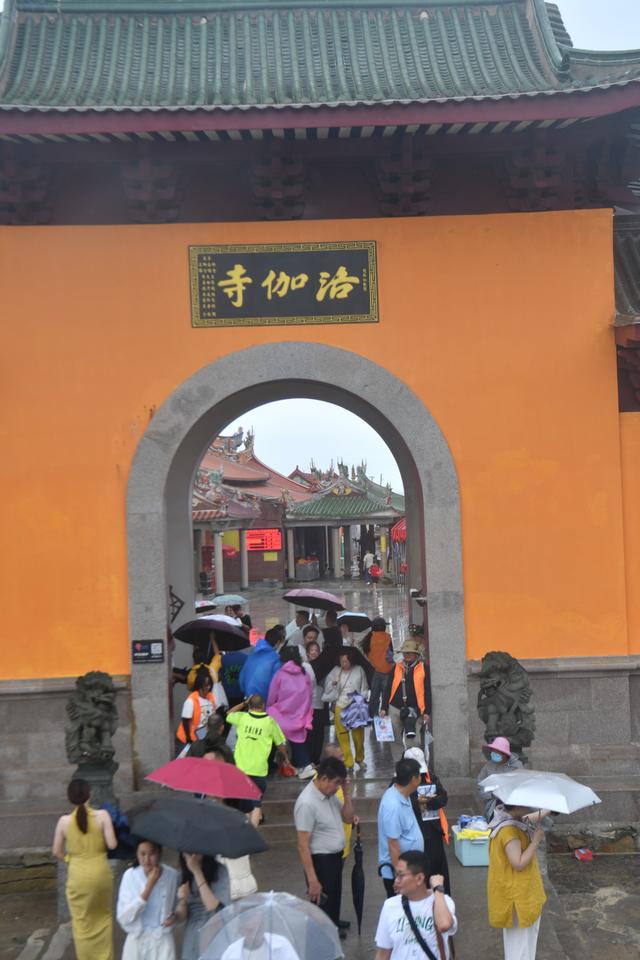 福建石狮黄金海岸：美景醉游人，这家海鲜馆藏着大海的味道