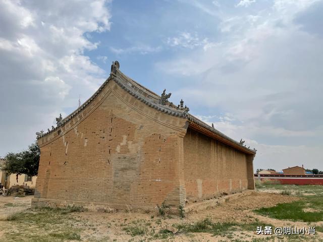 达茂旗达尔罕、百灵庙、乌克忽洞，固阳银号、忽鸡沟田野考察笔记