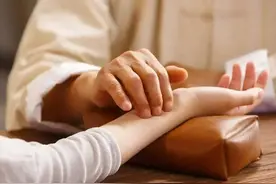 84岁老中医教你把脉入门，建议收藏！图片