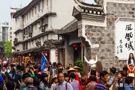 也太离谱了，是穷疯了还是思维变了，这3样东西竟然开始收费了图片