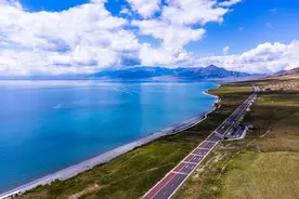 2025赛里木湖最全攻略！6月赛湖美到窒息，但90%的人被坑到崩溃！图片