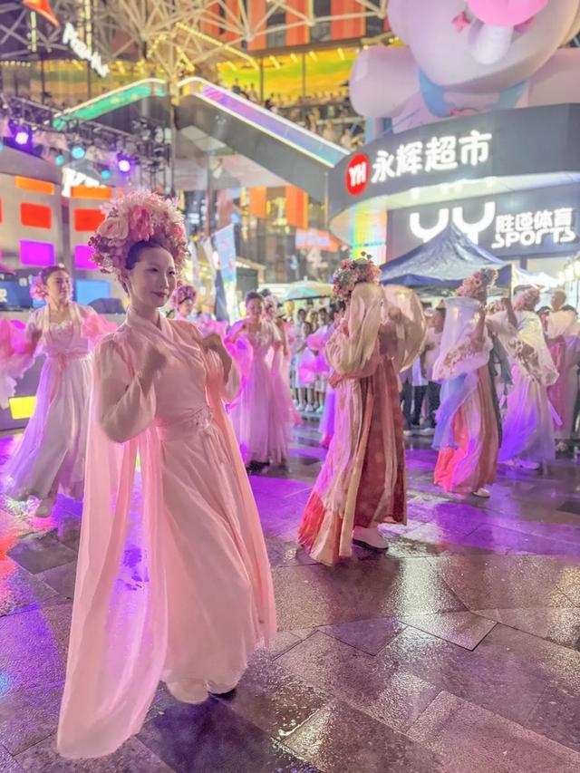 商市脉动丨来迎泽商圈，解锁夏日沁凉新玩法！