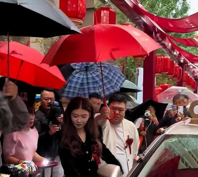 解清帅大婚不到48小时，令人恶心的事情发生，嫂子和母亲无辜躺枪