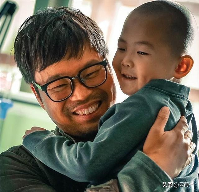 3岁上央视	，5岁登春晚，7岁就年薪百万，没想到现在却成了这样子