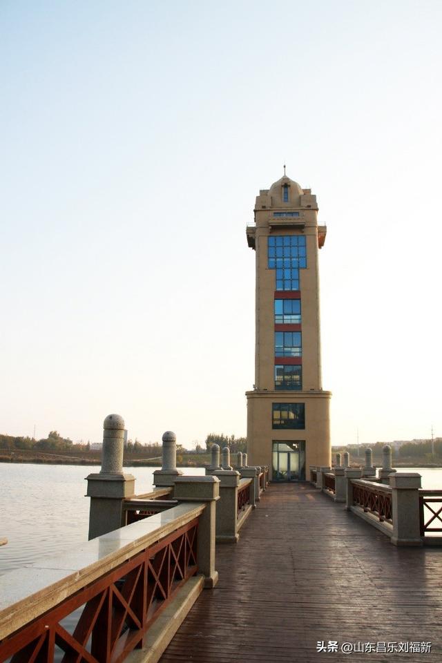 我在昌乐西湖公园拍到的游客