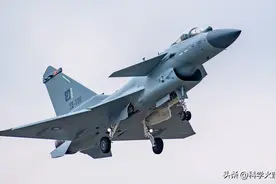 歼-10，一架战机的迭代之路图片