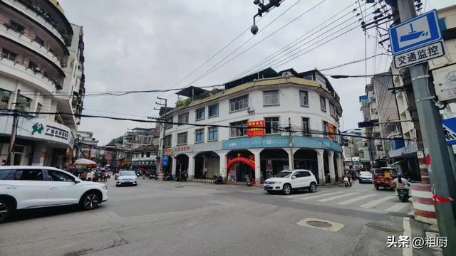为了一碗生榨米粉，骑了20公里车，顺便向财神爷讨句八方来财。