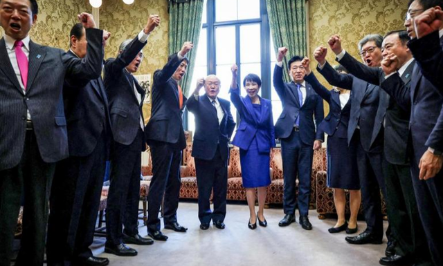 局面突然出现反转，高市早苗收到大喜讯，这次她可能真要赌赢了？