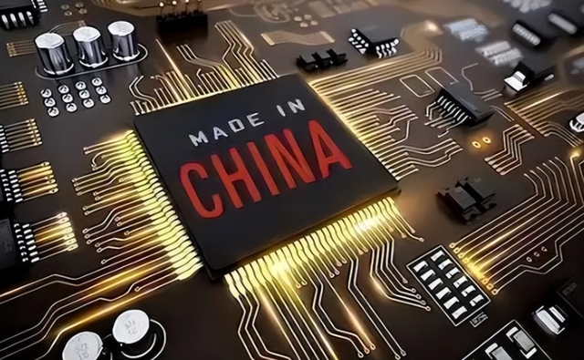 狠狠打脸！美国芯片卡脖子，反手逼出中国“芯”时代！
