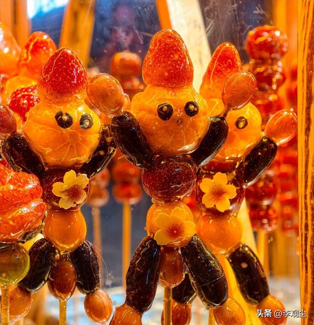 网红小吃别太离谱！痰盂装蛋糕、奶皮糖葫芦造假，许多人已经上当