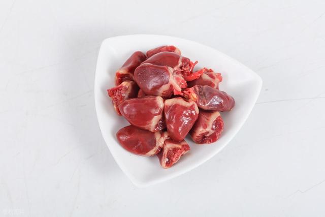 肾结石要戒酒吗？医生提醒：患有肾结石后，饮酒牢记“3不喝”