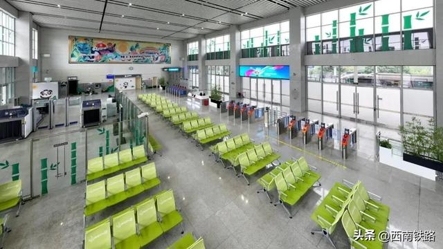 总统点赞的地方，10分钟间隔发车