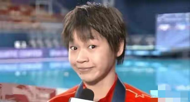 《从大衣哥到全红婵：谁把冠军的家，变成了“透明牢笼”？》