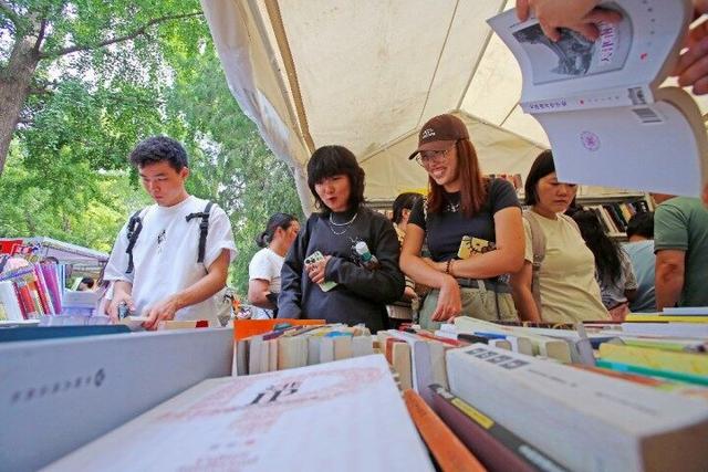 “我与地坛”北京书市激起全民阅读热潮