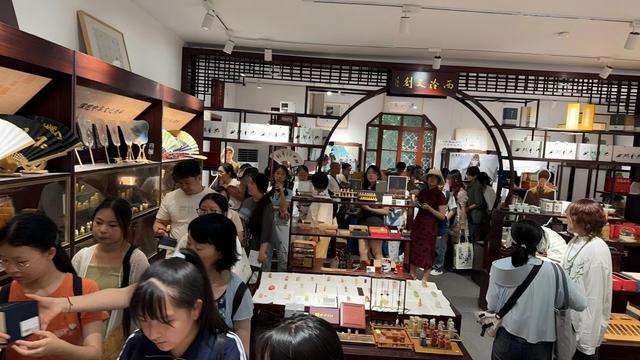 2025重逢之约：盗墓笔记与长白山如何定义IP文旅共生范式？
