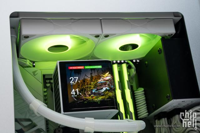 赛博鱼缸，技嘉 冰雕 B850M + 影驰 5080 金属大师 + COOJ Z18 装机