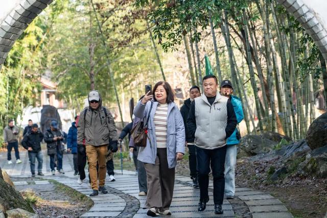 明月山迎来马来西亚旅行商考察团，共谋文旅合作新机遇！