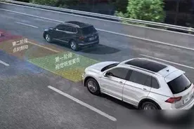 在高速公路上行驶，最重要的驾驶技巧是什么？说出来别不信图片
