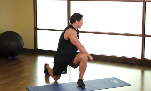 深蹲前必做的3个准备动作，臀部训练更有效！