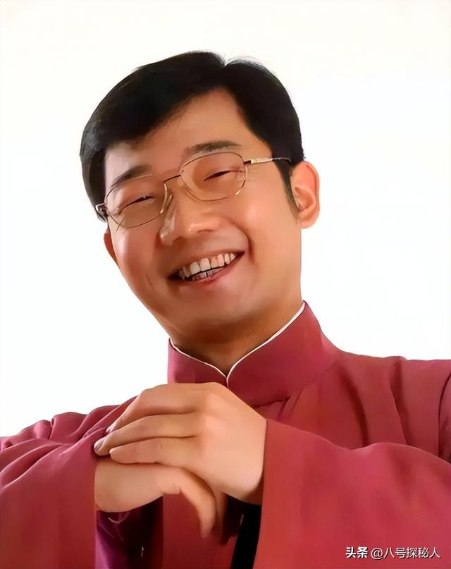 16年前，他把黄家驹念成黄家“狗”，自以为幽默，却意外断送前程