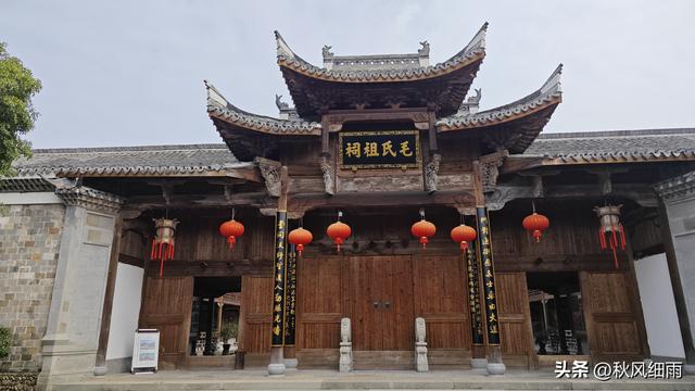 自驾浙江衢州第三天，枫岭关打卡三省界碑，江郎山爬到腿抽筋