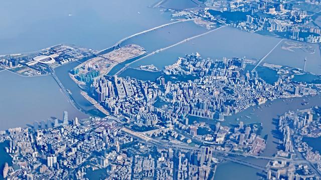 从飞机窗外高空俯瞰深圳和珠海，真的太漂亮了！