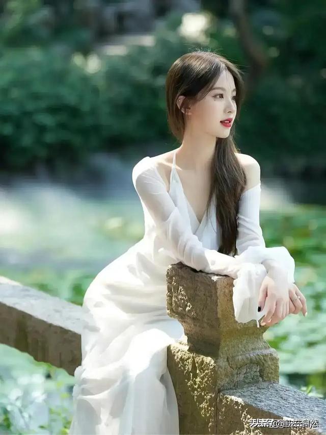 贵州一校花,仙姿玉色172cm身段45kg,美得太犯规,让人移不开眼