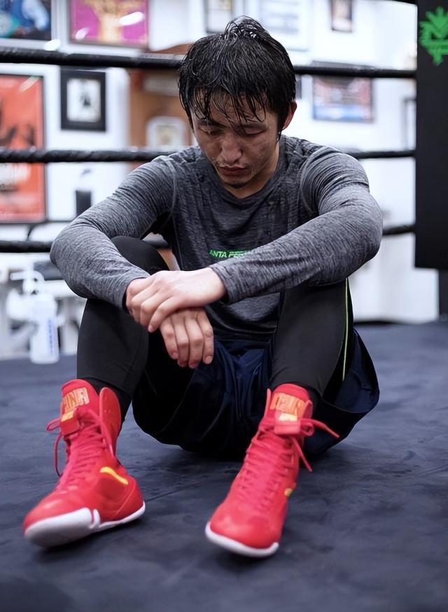 里子面子都没了！赔光2亿后，妻子深夜亲手撕下邹市明最后的体面