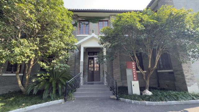 “战地服务队在奉贤”历史展陈馆揭幕，上海统战文化地图再添新阵地