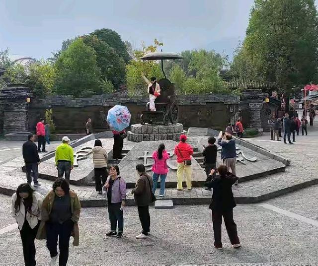 参观勉县武侯祠