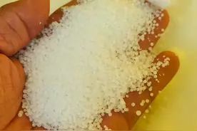 尿素当叶面肥，用对增产显著！图片