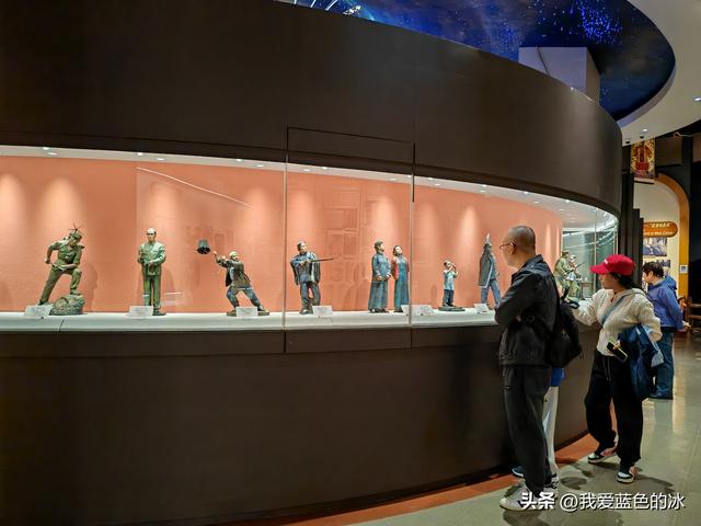 参观北京的中国电影博物馆，虽然距市区很远，但值得跑一趟