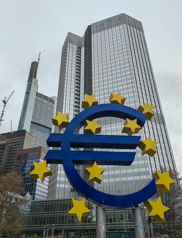 特朗普访英前，美资狂砸英国！美国银行千人岗位的“脱欧红利”