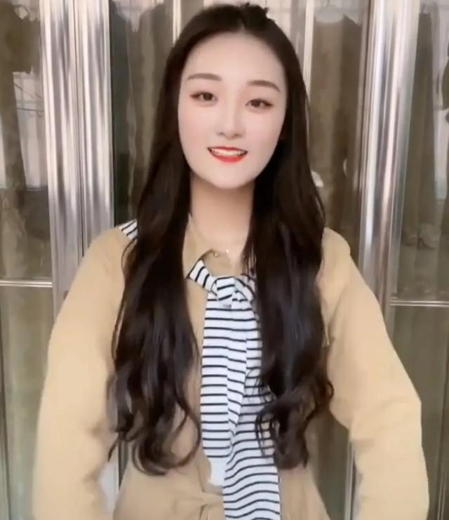 陈亚楠分手四年处境坎坷，店倒闭还欠债，弟弟房车梦彻底落空