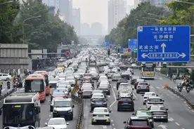 成都向道路“肠梗阻”开刀！图片