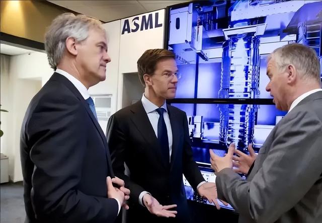 特朗普表态后，荷兰随即行动！对华举措引关注，800亿生意或受影响？