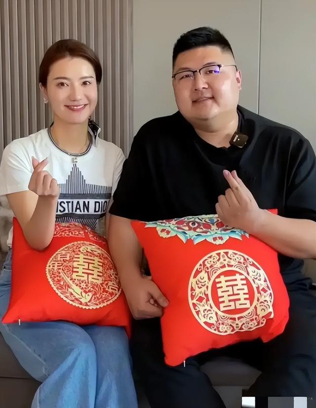 不是破产和孩子！前妻曝光与猴哥离婚真实原因，原来我们都被骗了