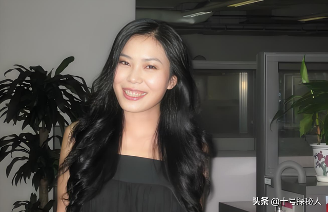 春晚爆红后，她洗完澡从23楼纵身一跃，临终时最后喊了声“妈妈”