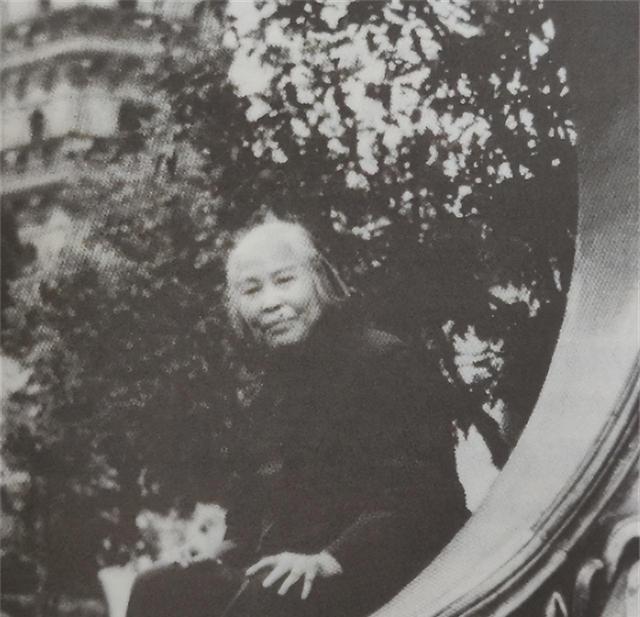 如果贺子珍没有负气出走苏联，凭她资历	，某方面说可能会改变历史