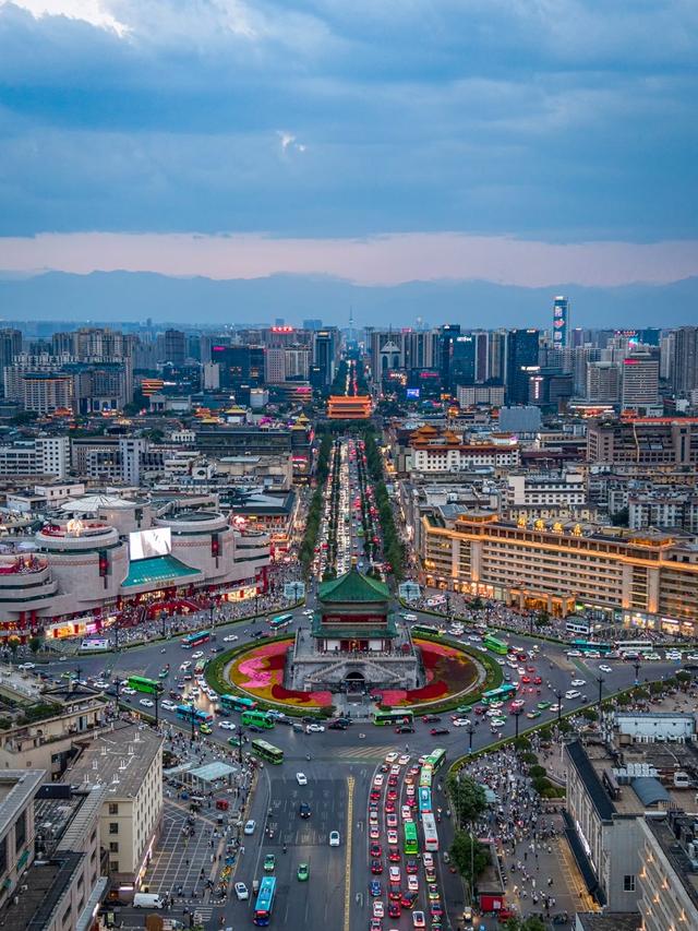 都说西安比郑州还要名气大，两地深度游后，才发现差距真的很大