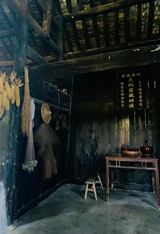 边城印象:一口吃三省 三地闻鸡鸣!