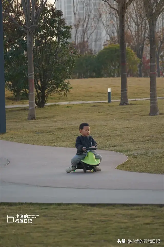 西安版“盗梦空间”，地铁直达还免费，适合拍照和遛娃！