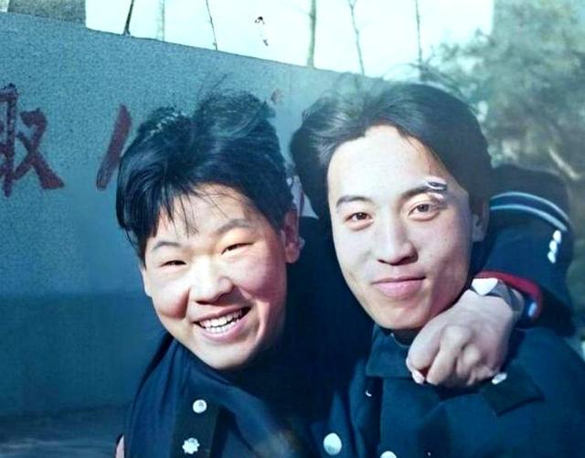 背叛师门是啥下场？看看岳云鹏演唱会来了谁，就知道曹云金有多背