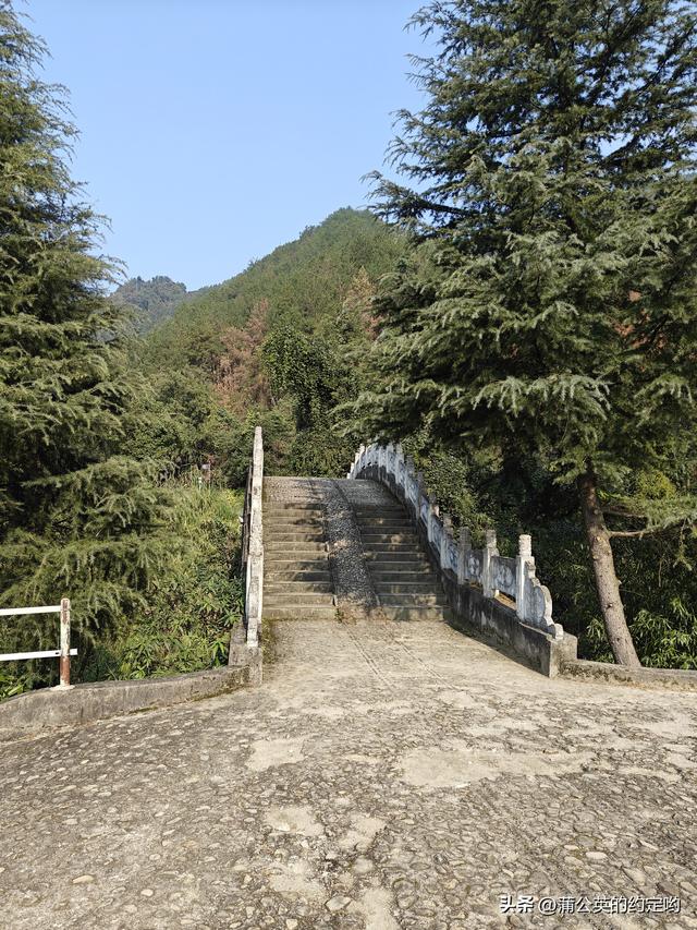 再游宕渠文化游，感受千年历史沉积