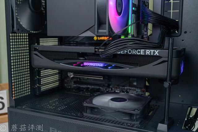 或是50系高端显卡中值得入手的一款、影驰RTX 5070 Ti星曜NOX OC显卡