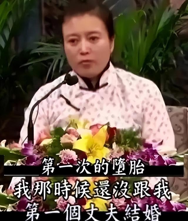 善恶有报！“风流成性”的代价，在65岁丁嘉丽身上体现得淋漓尽致