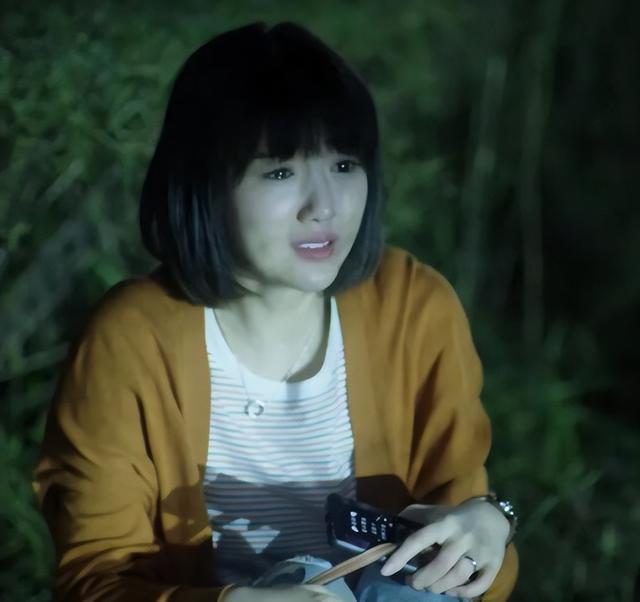 与陈晓闪婚领证传闻真相大白1个多月，毛晓彤近况曝出，并不意外