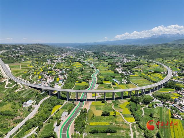 临夏有条环湖公路 畅行其中看着风景去“赶海”
